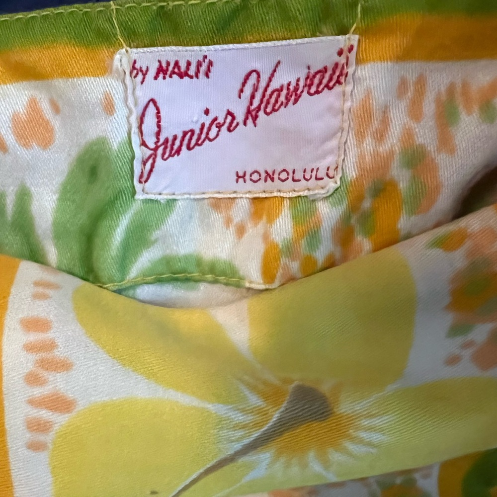 60s Hawaiian Tiki Dress w/ Pompom Trim - Picture 7 of 9